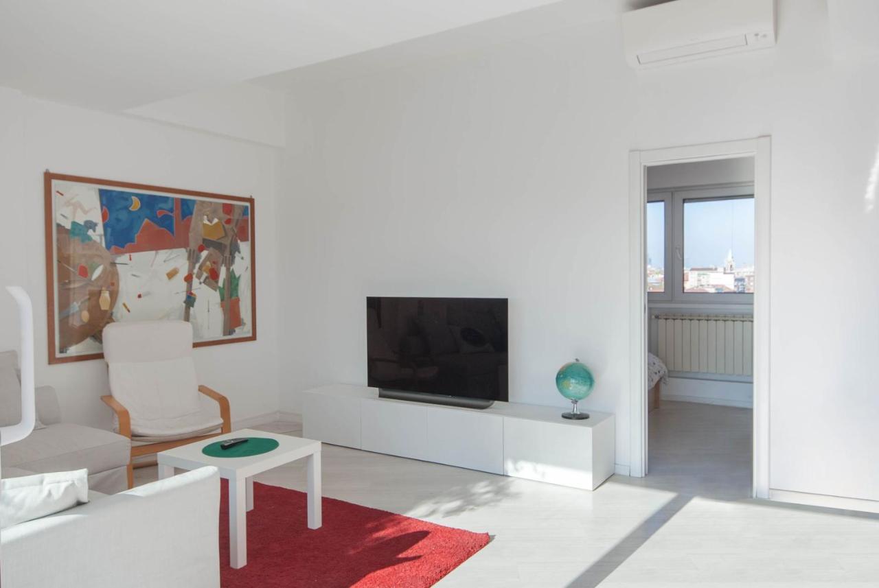 Exclusive Rooftop Apartment With Large Terrace In Solari/Tortona 米兰 外观 照片